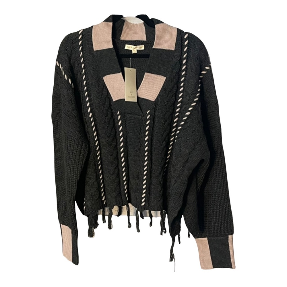 Hot & Delicious v neck sweater size M/L